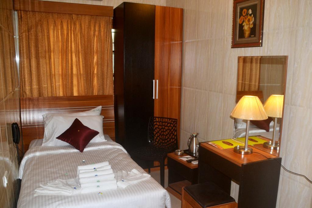Peace Inn Chennai Ngoại thất bức ảnh