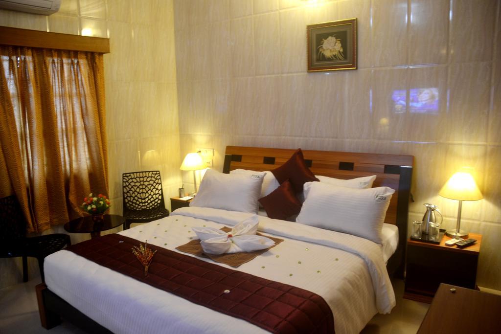 Peace Inn Chennai Ngoại thất bức ảnh