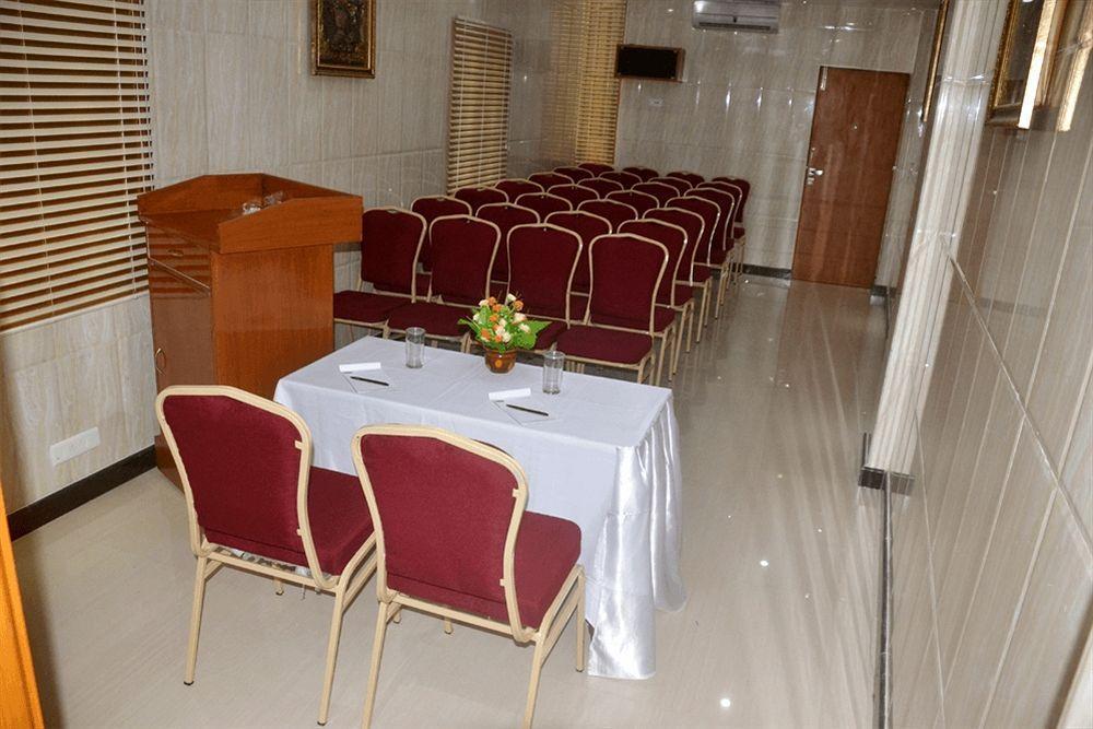 Peace Inn Chennai Ngoại thất bức ảnh