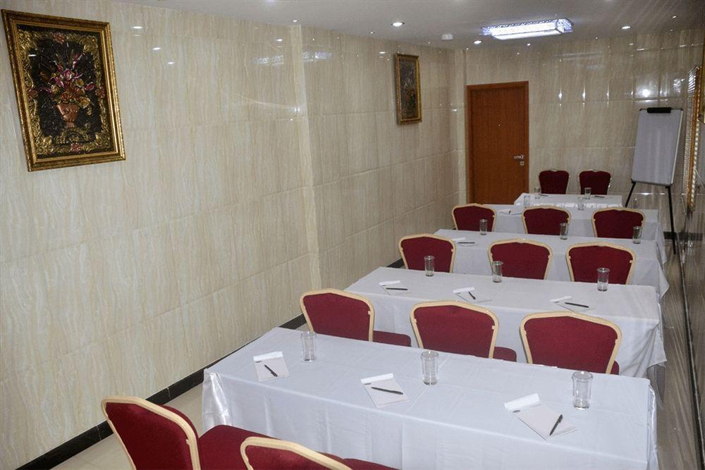 Peace Inn Chennai Ngoại thất bức ảnh