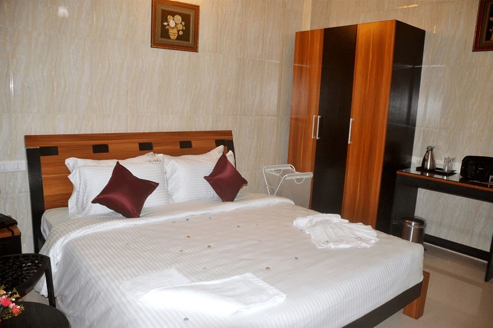 Peace Inn Chennai Ngoại thất bức ảnh