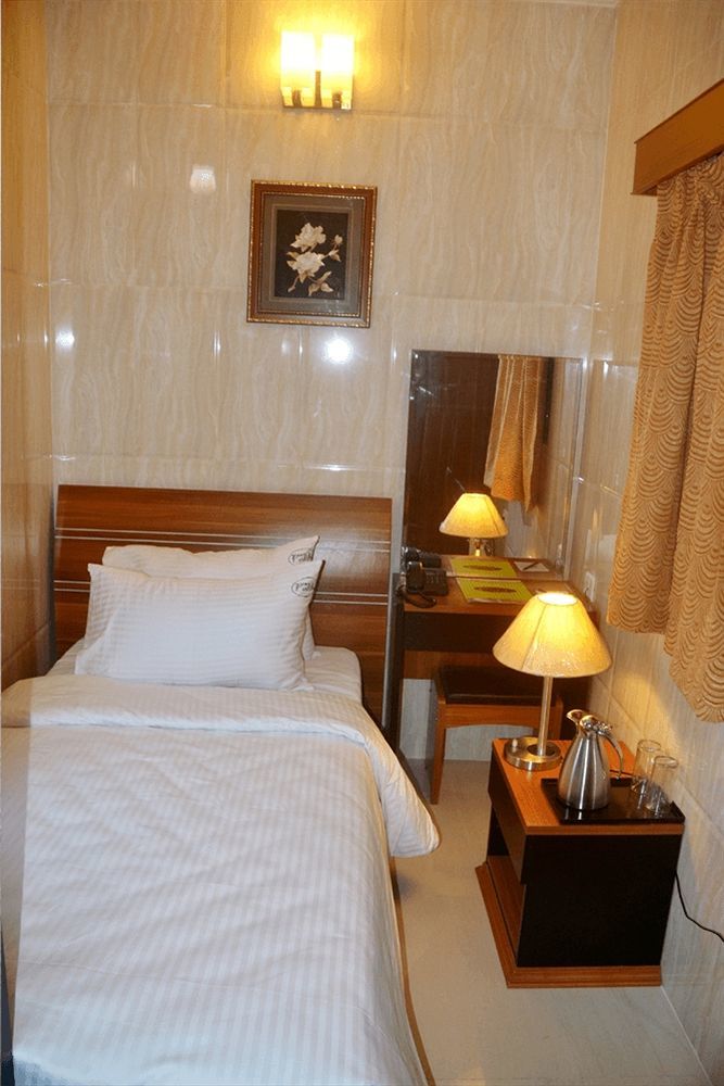 Peace Inn Chennai Ngoại thất bức ảnh