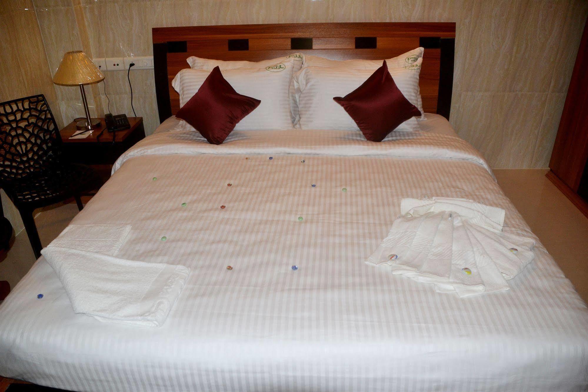 Peace Inn Chennai Ngoại thất bức ảnh