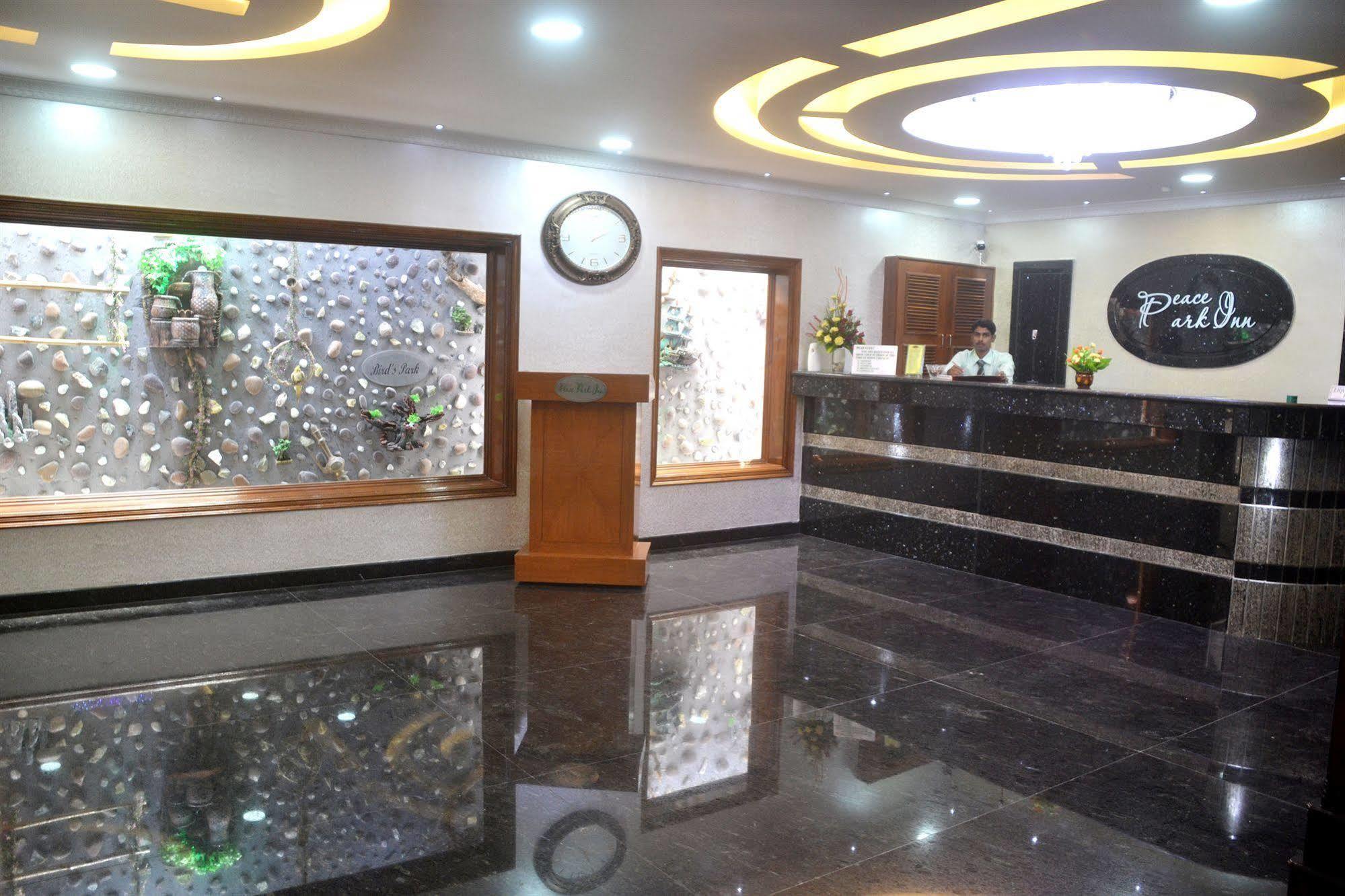 Peace Inn Chennai Ngoại thất bức ảnh