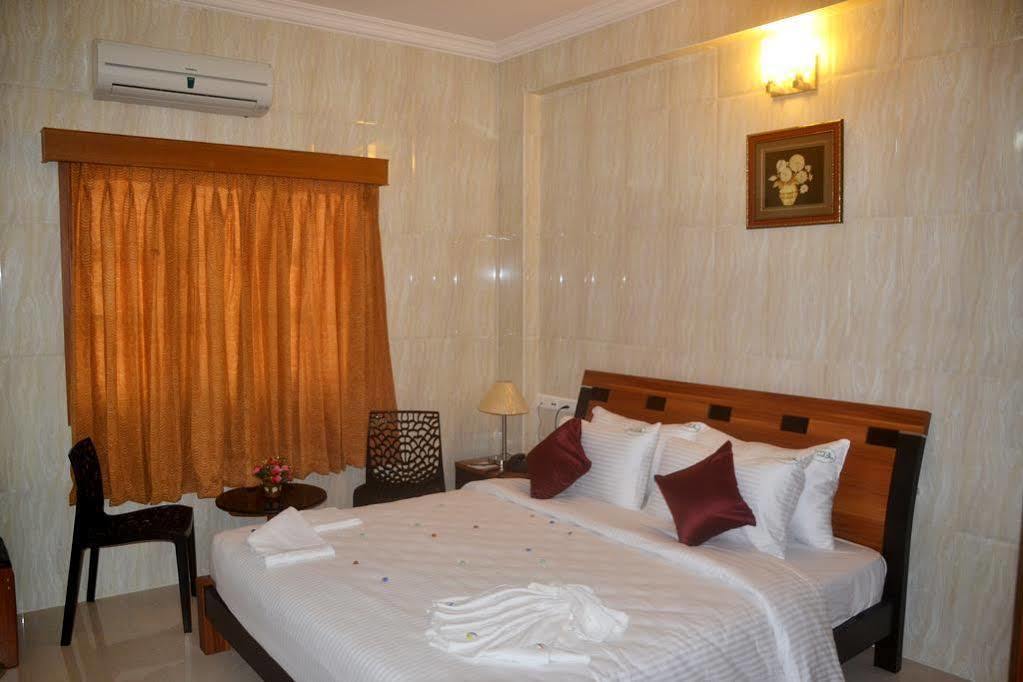 Peace Inn Chennai Ngoại thất bức ảnh